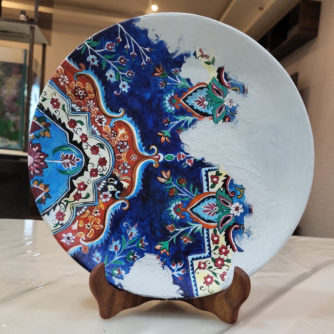 Hand-Painted Arabic Inspired Terracotta Decorative Plate - Intricate Traditional Art & Elegant Cultural Home Decor