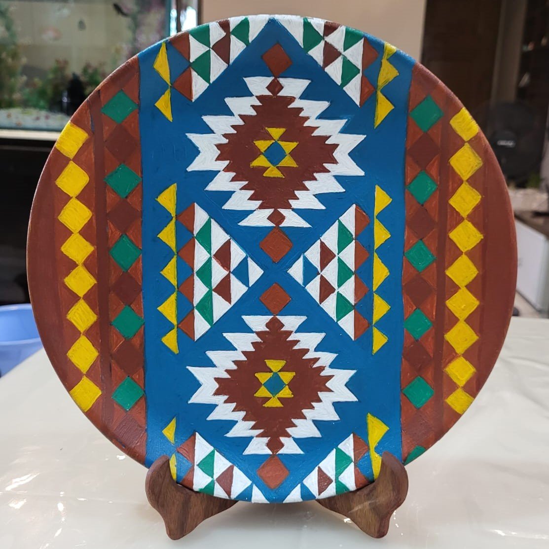 Hand-Painted Arabic Terracotta Decorative Plate Intricate Calligraphy & Earthy Tones Elegant Traditional Art Decor